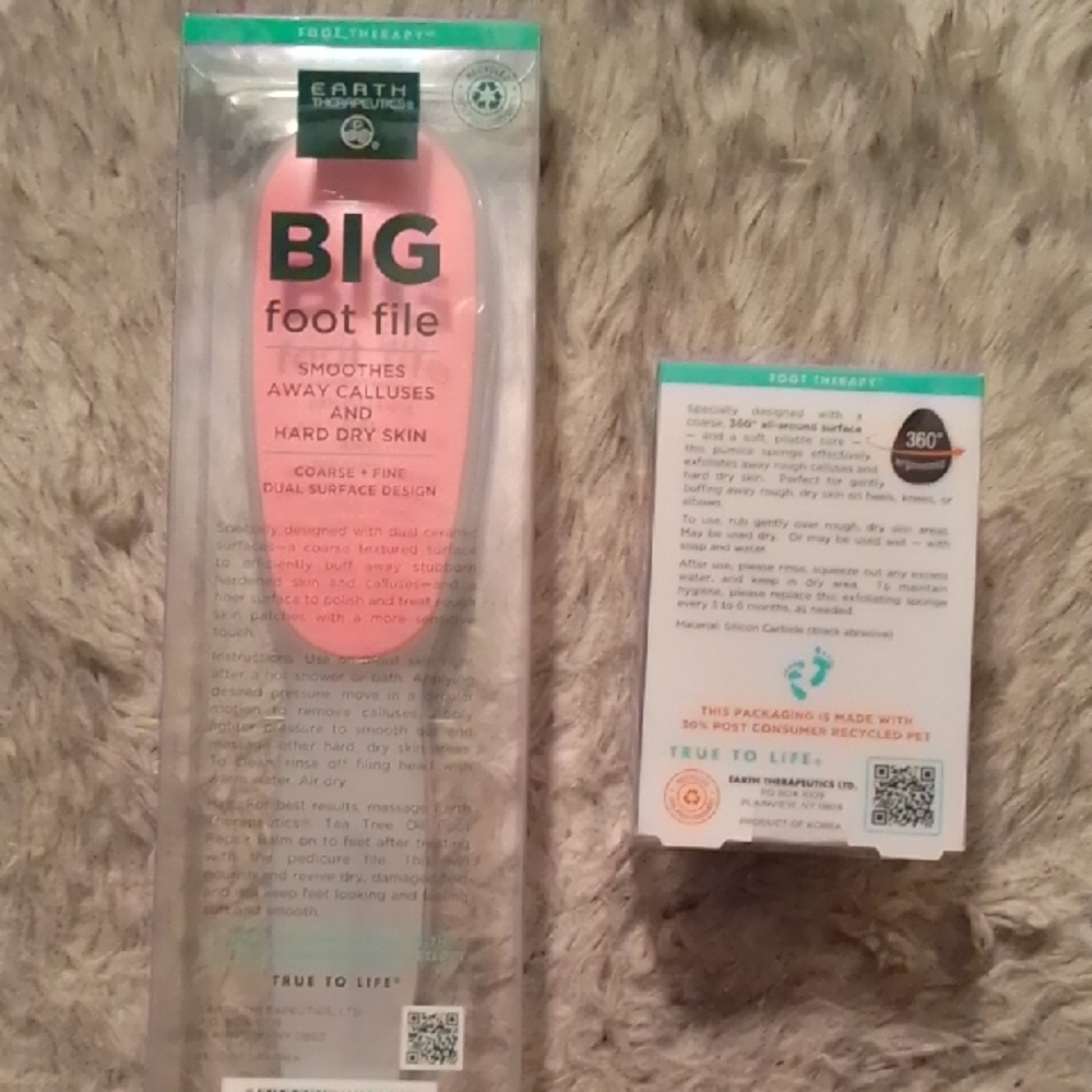 Green Foot File and Exfoliating Sponge Set - Picture 2 of 2